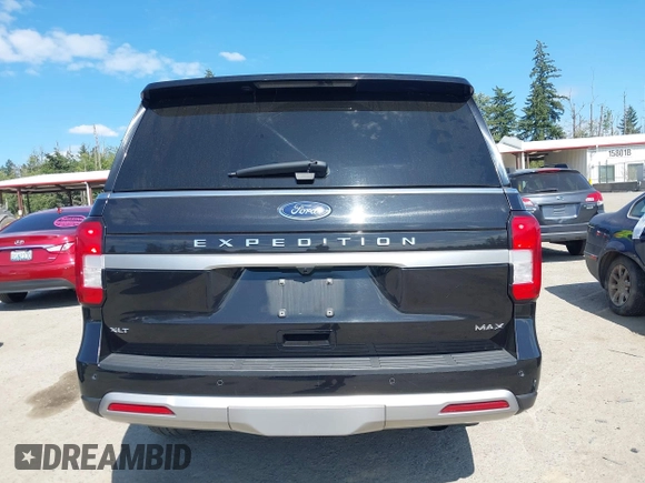 2024 Ford Expedition Max XLT z VIN 1FMJK1J88REA19268, wystawiony jako IAAI lot #42531915 z przebiegiem 34 917 mil mil oraz . Historia ofert i sprzedaży dostępna na DreamBid. Obrazek 17.