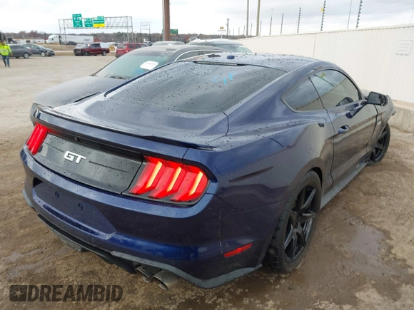 2018 Ford Mustang GT z VIN 1FA6P8CF0J5128561, wystawiony jako IAAI lot #41078319 z przebiegiem 72 615 mil mil oraz . Historia ofert i sprzedaży dostępna na DreamBid. Obrazek 4.