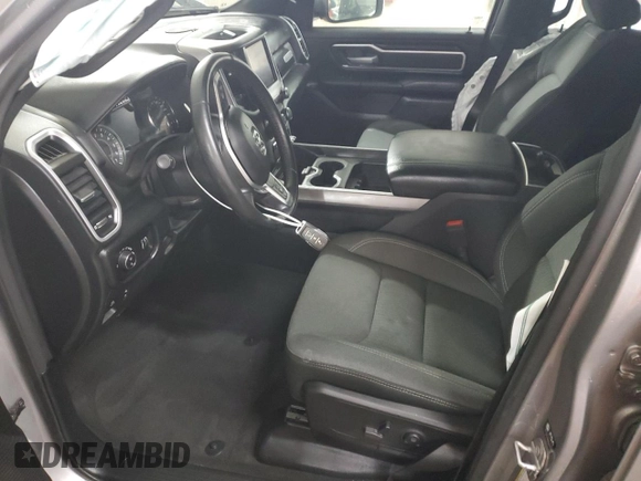 2021 Ram 1500 Big Horn z VIN 1C6SRFFT2MN598580, wystawiony jako Copart lot #52394285 z przebiegiem 34 468 mil mil oraz Szkoda całkowita • Salvage title. Historia ofert i sprzedaży dostępna na DreamBid. Obrazek 7.