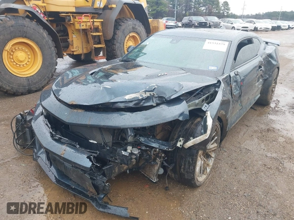 2023 Chevrolet Camaro ZL1 with VIN 1G1FK1R66P0130157, listed as a IAAI auction lot 41531579 with 34,583 mi miles and . Bid and sale history available at DreamBid. Image 6.