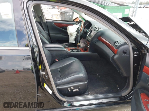 2007 Lexus LS 460 with VIN JTHBL46F075030940, listed as a IAAI auction lot 41962434 with 107,449 mi miles and . Bid and sale history available at DreamBid. Image 5.