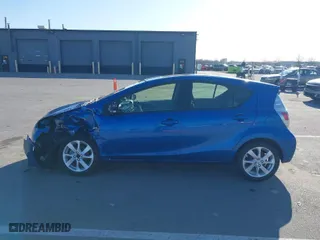 2013 Toyota Prius c One with VIN JTDKDTB32D1055135, listed as a IAAI auction lot 41889844 with 98,220 mi miles. Bid and sale history available at carsss.com. Image 15.