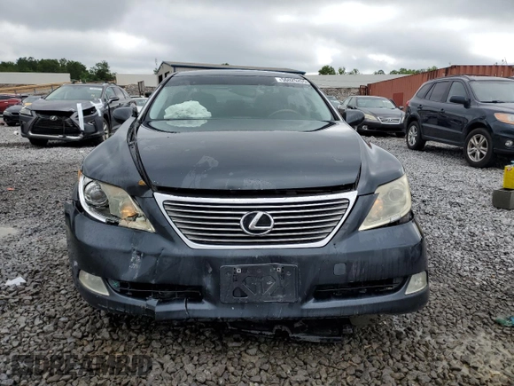 2008 Lexus LS 460 z VIN JTHBL46FX85067866, wystawiony jako Copart lot #56025255 z przebiegiem 218 271 mil mil oraz Szkoda całkowita • Salvage title. Historia ofert i sprzedaży dostępna na DreamBid. Obrazek 5.