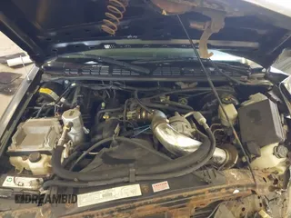 2000 Chevrolet S-10 LS with VIN 1GCCS1955Y8223949, listed as a IAAI auction lot 41795316 with 156,127 mi miles. Bid and sale history available at carsss.com. Image 10.