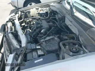 2003 Ford Escape XLT Popular с VIN 1FMYU03193KA34177, выставлен на аукционе IAAI как лот 42151734 с пробегом 192 155 миль миль и . История ставок и продаж доступна на DreamBid. Изображение 19.