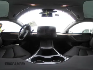 2025 Tesla Model Y Long Range z VIN 7SAYGDED9SA357876, wystawiony jako IAAI lot #41555227 z przebiegiem 1 600 mil mil oraz . Historia ofert i sprzedaży dostępna na DreamBid. Obrazek 17.