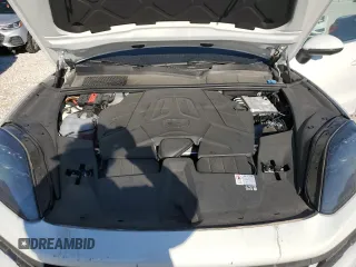 2024 Porsche Cayenne z VIN WP1AA2AY4RDA08608, wystawiony jako Copart lot #45282695 z przebiegiem Nie podano mil oraz Szkoda całkowita • Salvage title. Historia ofert i sprzedaży dostępna na DreamBid. Obrazek 12.