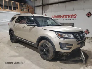 2017 Ford Explorer XLT with VIN 1FM5K8D81HGD64733, listed as a Copart auction lot 48240645 with 146,384 mi miles and Salvage Title. Bid and sale history available at carsss.com. Image 4.