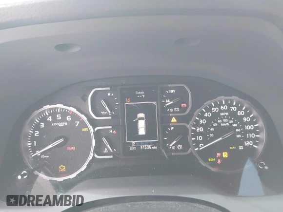 2018 Toyota Tundra 2WD SR5 with VIN 5TFGY5F14JX239984, listed as a IAAI auction lot 41948639 with 31,506 mi miles. Bid and sale history available at carsss.com. Image 7.
