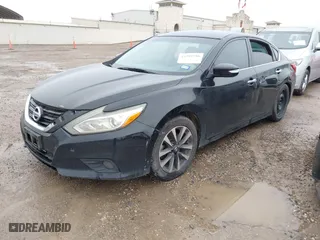 2017 Nissan Altima 2.5 SR with VIN 1N4AL3APXHC199700, listed as a IAAI auction lot 41539756 with 201,751 mi miles. Bid and sale history available at carsss.com. Image 17.
