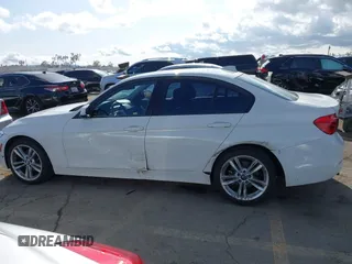 2018 BMW 3 Series 320i with VIN WBA8A9C54JAH12017, listed as a IAAI auction lot 41921292 with 49,267 mi miles. Bid and sale history available at carsss.com. Image 14.