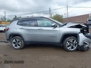 2020 Jeep Compass Limited with VIN 3C4NJDCB7LT233985, listed as a IAAI auction lot 42155583 with 28,929 mi miles and . Bid and sale history available at DreamBid. Image 13.