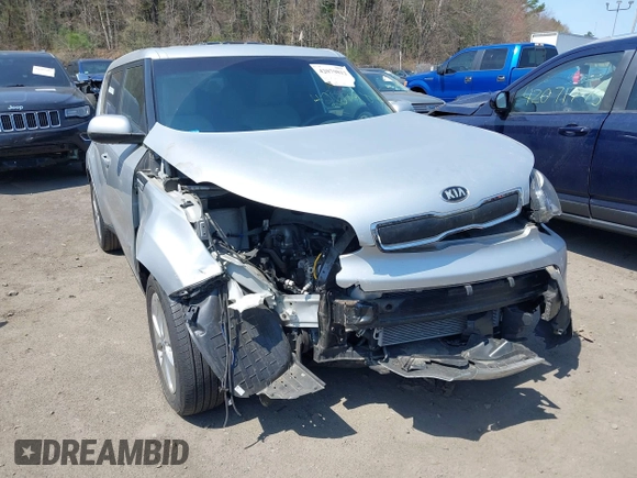 2015 Kia Soul with VIN KNDJN2A26F7767966, listed as a IAAI auction lot 42079812 with 25,870 mi miles and . Bid and sale history available at DreamBid. Image 6.