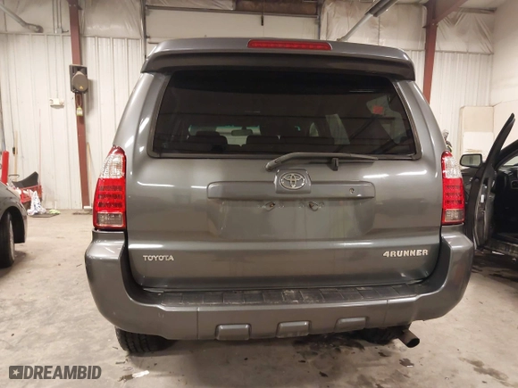 2006 Toyota 4Runner SR5 with VIN JTEBU14RX68061714, listed as a IAAI auction lot 41430786 with 206,629 mi miles. Bid and sale history available at carsss.com. Image 17.