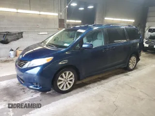 2011 Toyota Sienna LE with VIN 5TDJK3DC7BS016720, listed as a Copart auction lot 52746125 with 117,617 mi miles and Salvage Title. Bid and sale history available at carsss.com. Image 1.