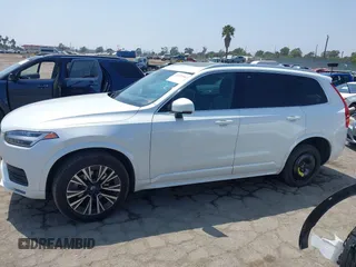 2022 Volvo XC90 Momentum с VIN YV4102PK6N1797215, выставлен на аукционе IAAI как лот 42437890 с пробегом 59 413 миль миль и . История ставок и продаж доступна на DreamBid. Изображение 15.