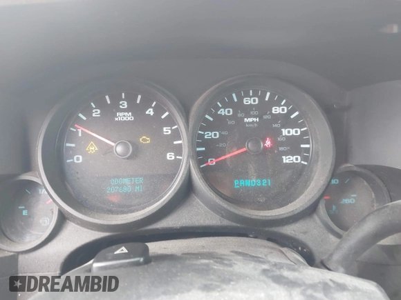 2010 Chevrolet Silverado 1500 LS with VIN 1GCSCREA1AZ189096, listed as a IAAI auction lot 41695479 with 207,680 mi miles. Bid and sale history available at carsss.com. Image 7.