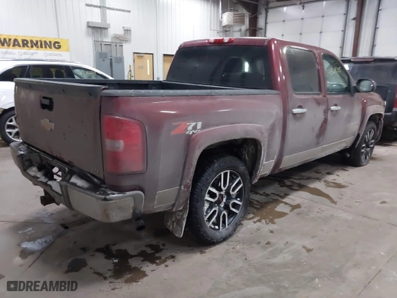 2008 Chevrolet Silverado 1500 LTZ with VIN 3GCEK13MX8G203635, listed as a IAAI auction lot 41569705 with 168,495 mi miles. Bid and sale history available at carsss.com. Image 4.