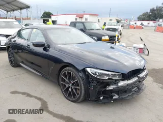 2024 BMW 8 Series M850i z VIN WBAGV8C02RCR25432, wystawiony jako IAAI lot #42068364 z przebiegiem 13 765 mil mil oraz . Historia ofert i sprzedaży dostępna na DreamBid. Obrazek 1.