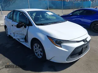 2021 Toyota Corolla LE with VIN 5YFEPMAE3MP243106, listed as a IAAI auction lot 41939898 with 52,580 mi miles. Bid and sale history available at carsss.com. Image 1.