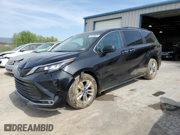 2022 Toyota Sienna XLE with VIN 5TDJRKEC8NS128404, listed as a Copart auction lot 54226825 with 44,459 mi miles and Salvage Title. Bid and sale history available at carsss.com. Image 1.