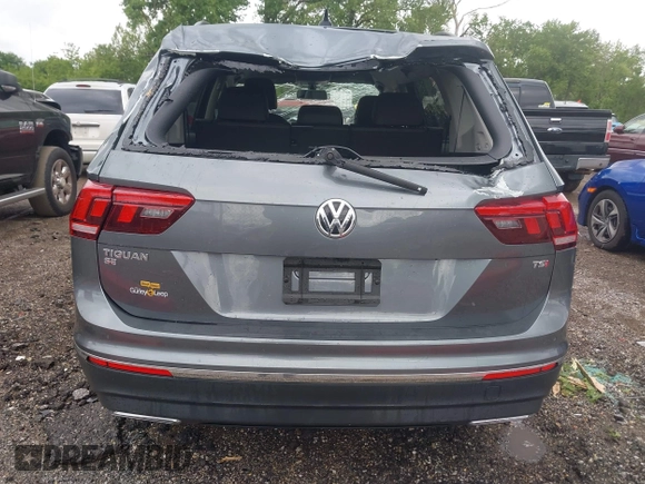 2018 Volkswagen Tiguan SEL с VIN 3VV3B7AX6JM213577, выставлен на аукционе IAAI как лот 42303230 с пробегом 30 328 миль миль и . История ставок и продаж доступна на DreamBid. Изображение 16.