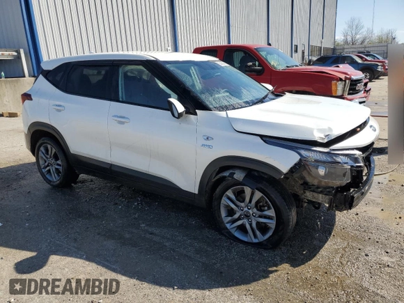 2021 Kia Seltos LX z VIN KNDEPCAA7M7082459, wystawiony jako Copart lot #50494035 z przebiegiem 63 409 mil mil oraz Szkoda całkowita • Salvage title. Historia ofert i sprzedaży dostępna na DreamBid. Obrazek 4.