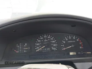 1994 Nissan Frontier z VIN 1N6SD11S2RC402971, wystawiony jako IAAI lot #42388139 z przebiegiem 122 571 mil mil oraz . Historia ofert i sprzedaży dostępna na DreamBid. Obrazek 7.
