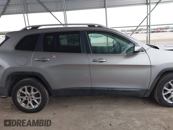 2017 Jeep Cherokee Latitude с VIN 1C4PJLCS2HW596098, выставлен на аукционе IAAI как лот 41409241 с пробегом 93 569 миль миль и . История ставок и продаж доступна на DreamBid. Изображение 14.