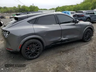 2023 Ford Mustang Mach-E GT z VIN 3FMTK4SXXPMA38492, wystawiony jako Copart lot #58784895 z przebiegiem 19 309 mil mil oraz Szkoda całkowita • Salvage title. Historia ofert i sprzedaży dostępna na DreamBid. Obrazek 3.