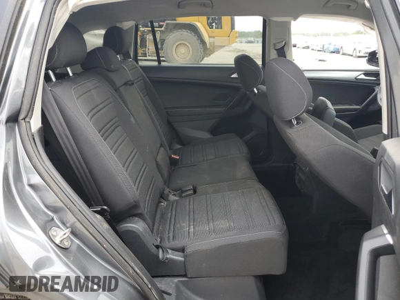 2023 Volkswagen Tiguan S z VIN 3VVRB7AX4PM043335, wystawiony jako Copart lot #59045145 z przebiegiem 31 659 mil mil oraz Szkoda całkowita • Salvage title. Historia ofert i sprzedaży dostępna na DreamBid. Obrazek 11.