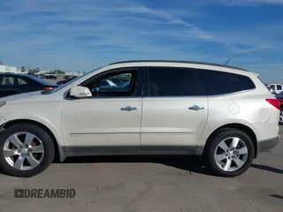 2012 Chevrolet Traverse LTZ z VIN 1GNKRLED8CJ326842, wystawiony jako IAAI lot #41003133 z przebiegiem 201 099 mil mil oraz . Historia ofert i sprzedaży dostępna na DreamBid. Obrazek 15.