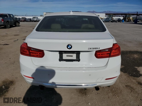 2012 BMW 3 Series 335i z VIN WBA3A9G59CNN67795, wystawiony jako Copart lot #84110454 z przebiegiem 160 986 mil mil oraz Szkoda całkowita • Salvage title. Historia ofert i sprzedaży dostępna na DreamBid. Obrazek 6.