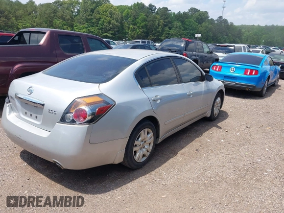 2011 Nissan Altima S with VIN 1N4AL2AP8BN470873, listed as a IAAI auction lot 42135060 with 171,894 mi miles and . Bid and sale history available at carsss.com. Image 4.