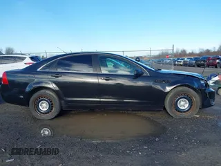 2012 Chevrolet Caprice z VIN 6G1MK5R28CL664168, wystawiony jako IAAI lot #41973310 z przebiegiem 122 490 mil mil oraz . Historia ofert i sprzedaży dostępna na DreamBid. Obrazek 13.