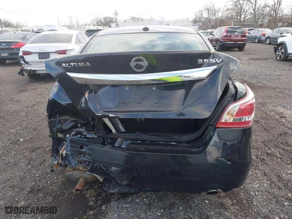 2013 Nissan Altima 3.5 SL with VIN 1N4BL3AP1DC118307, listed as a IAAI auction lot 41235680 with 131,079 mi miles. Bid and sale history available at carsss.com. Image 16.