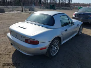 2000 BMW Z3 2.8L with VIN 4USCH3343YLF43582, listed as a IAAI auction lot 41754289 with 70,262 mi miles. Bid and sale history available at carsss.com. Image 4.