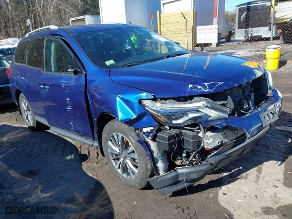 2018 Nissan Pathfinder SV with VIN 5N1DR2MM4JC667617, listed as a IAAI auction lot 41611640 with 81,815 mi miles. Bid and sale history available at carsss.com. Image 1.