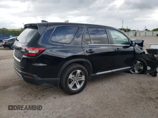 2024 Honda Pilot EX-L 8 Passenger with VIN 5FNYG2H47RB014185, listed as a Copart auction lot 67668944 with 3,981 mi miles and Salvage Title. Bid and sale history available at carsss.com. Image 3.