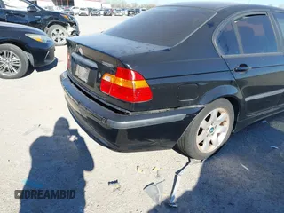 2003 BMW 3 Series 325i with VIN WBAEV33493PD57793, listed as a IAAI auction lot 41848102 with 170,071 mi miles and . Bid and sale history available at DreamBid. Image 6.