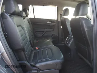 2019 Volkswagen Atlas SEL Premium z VIN 1V2NR2CA5KC524661, wystawiony jako Copart lot #50815745 z przebiegiem 134 940 mil mil oraz Szkoda całkowita • Salvage title. Historia ofert i sprzedaży dostępna na DreamBid. Obrazek 11.