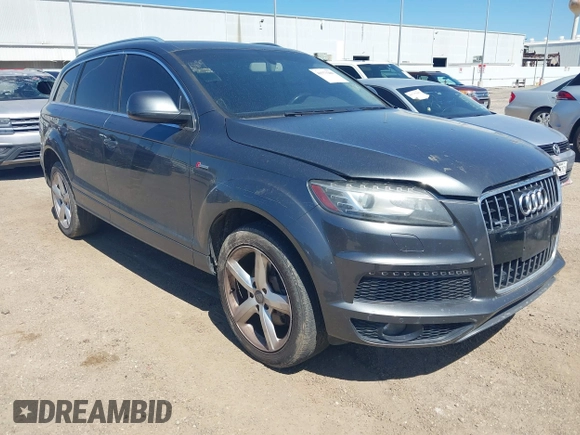 2014 Audi Q7 3.0T S line Prestige with VIN WA1DGAFE7ED011657, listed as a IAAI auction lot 41775200 with 149,395 mi miles. Bid and sale history available at carsss.com. Image 1.