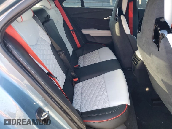 2023 Cadillac CT4-V Blackwing z VIN 1G6DL5RP8P0460283, wystawiony jako Copart lot #69396234 z przebiegiem 15 698 mil mil oraz Szkody całkowita. Historia ofert i sprzedaży dostępna na DreamBid. Obrazek 10.