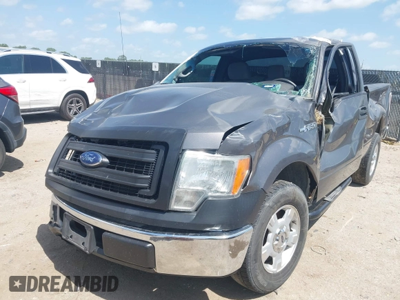 2014 Ford F-150 XL with VIN 1FTMF1CM0EFA43441, listed as a IAAI auction lot 42526218 with 232,421 mi miles and . Bid and sale history available at DreamBid. Image 17.