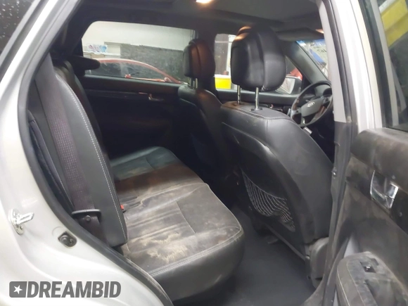 2012 Kia Sorento EX with VIN 5XYKU4A20CG290324, listed as a IAAI auction lot 41703467 with 132,168 mi miles. Bid and sale history available at carsss.com. Image 8.