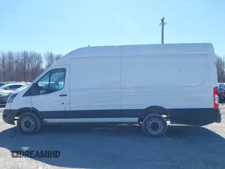 2022 Ford Transit Cargo z VIN 1FTBR3X8XNKA71066, wystawiony jako IAAI lot #41771120 z przebiegiem 87 702 mil mil oraz . Historia ofert i sprzedaży dostępna na DreamBid. Obrazek 13.