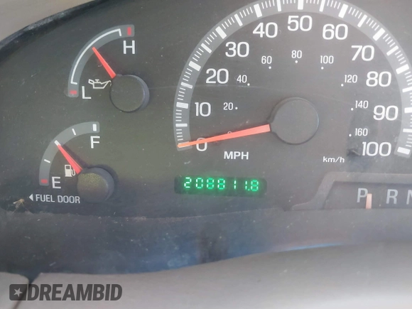 2002 Ford F-150 XLT with VIN 1FTRW07692KC25069, listed as a IAAI auction lot 41387047 with 208,811 mi miles. Bid and sale history available at carsss.com. Image 15.