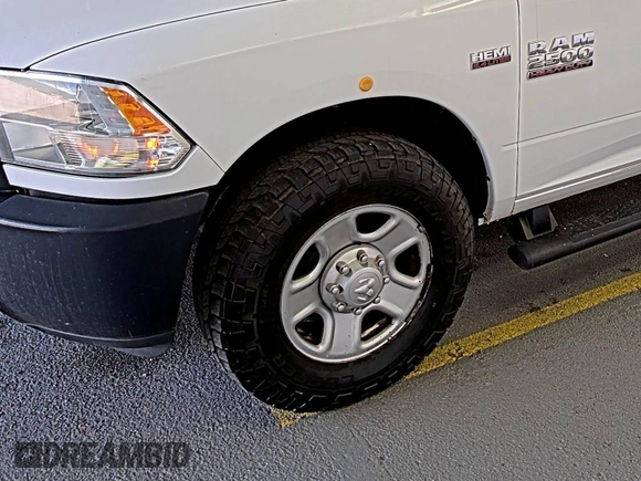 2018 Ram 2500 Tradesman с VIN 3C6UR4HJ8JG274627, выставлен на аукционе IAAI как лот 42575840 с пробегом 152 686 миль миль и . История ставок и продаж доступна на DreamBid. Изображение 18.