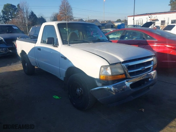 2000 Ford Ranger XL with VIN 1FTYR10C3YPB80375, listed as a IAAI auction lot 41028342 with 165,982 mi miles. Bid and sale history available at carsss.com. Image 1.