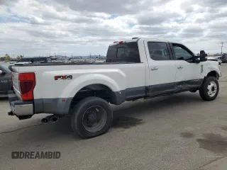 2021 Ford F-450 XL with VIN 1FT8W4DTXMED30296, listed as a Copart auction lot 53511365 with 25,593 mi miles and Salvage Title. Bid and sale history available at carsss.com. Image 3.